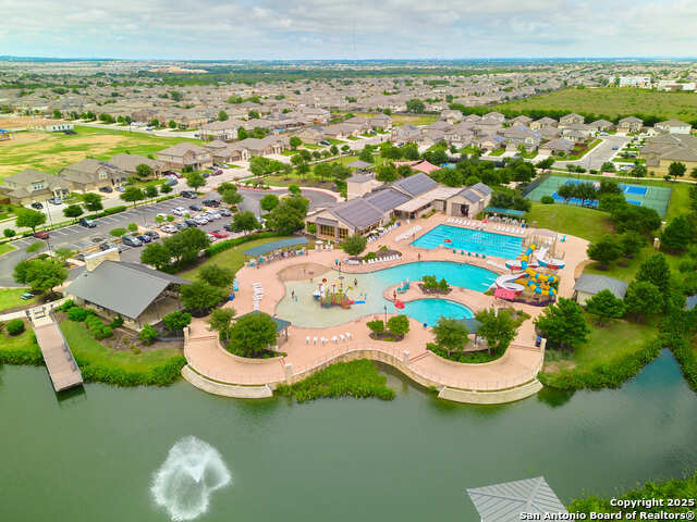 Listing photo id 24 for 8838 Palmetto Fls