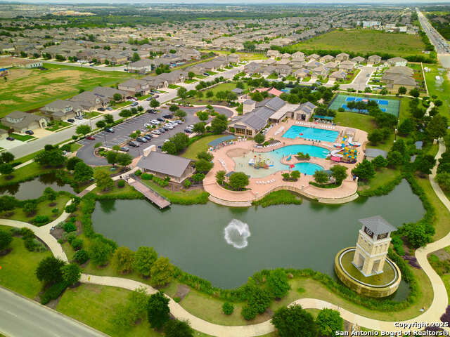 Listing photo id 25 for 8838 Palmetto Fls