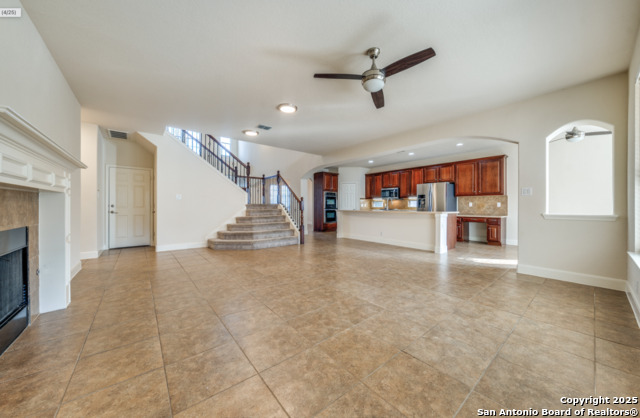 Image 5 of 24 For 24107 Canyon Row