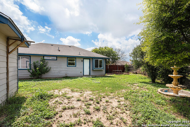 Image 15 of 16 For 11319 Gaylord Dr