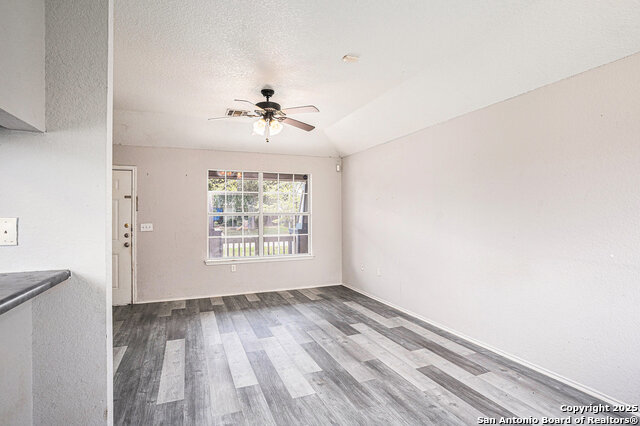 Image 4 of 16 For 11319 Gaylord Dr