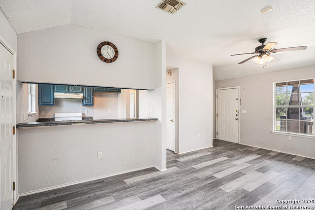 Image 6 of 16 For 11319 Gaylord Dr