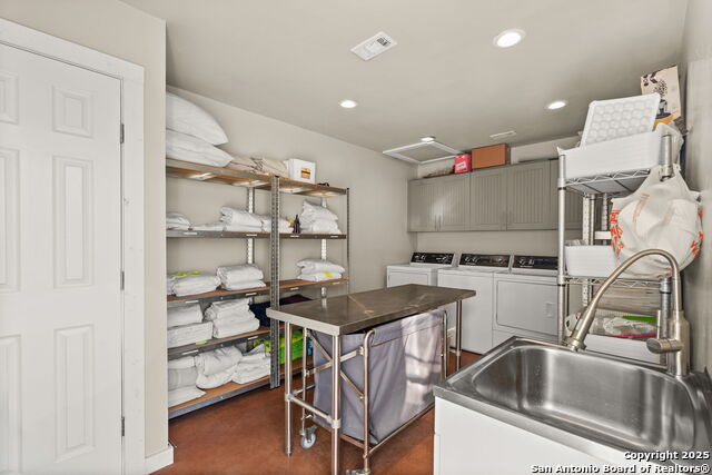 Image 22 of 44 For 365 Billy Sisson