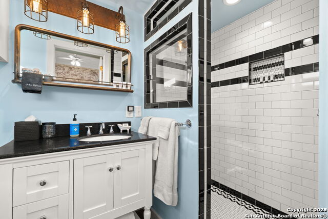 Image 24 of 44 For 365 Billy Sisson