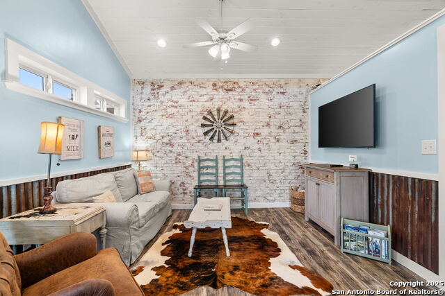 Image 29 of 44 For 365 Billy Sisson