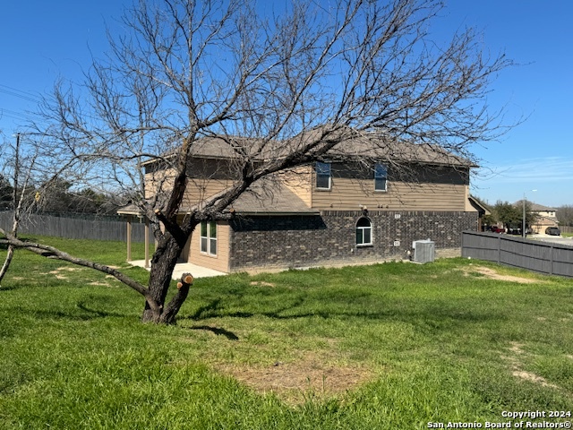 Image 24 of 27 For 12147 Potter Cir