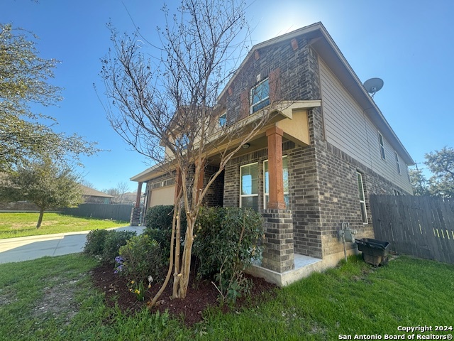 Image 3 of 27 For 12147 Potter Cir