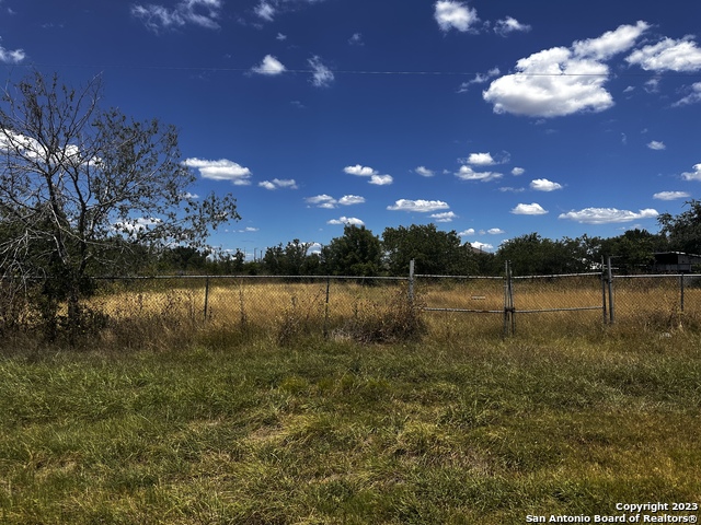 Image 2 of 4 For 12020 Us Highway 281 S