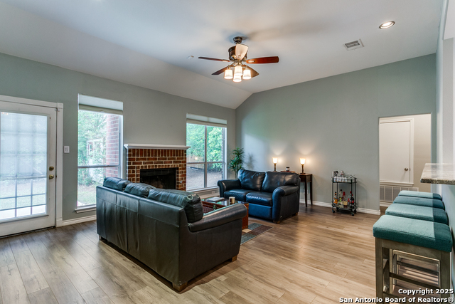 Image 6 of 24 For 7834 Dashwood
