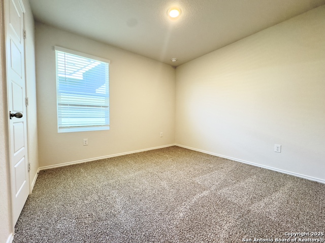 Image 14 of 23 For 349 Trent Dr