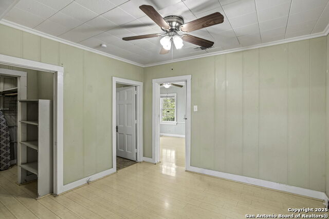 Image 16 of 41 For 527 Kings Ct