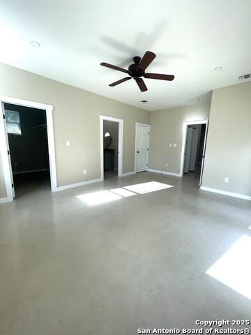 Image 14 of 27 For 25617 Campbellton Rd  2