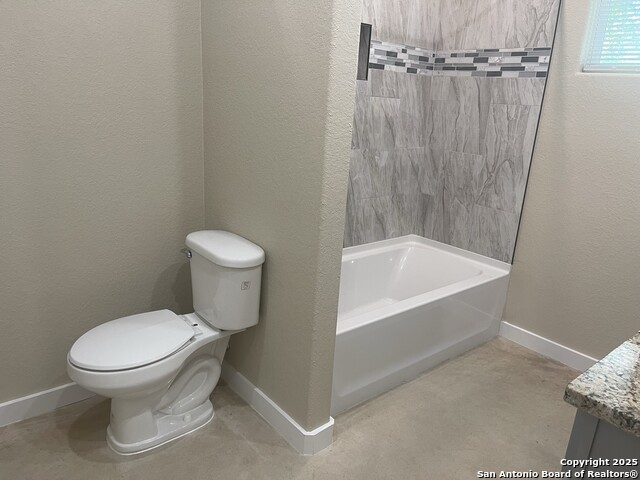 Image 17 of 27 For 25617 Campbellton Rd  2