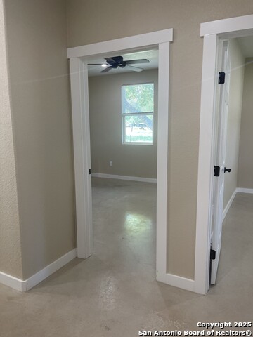 Image 20 of 27 For 25617 Campbellton Rd  2