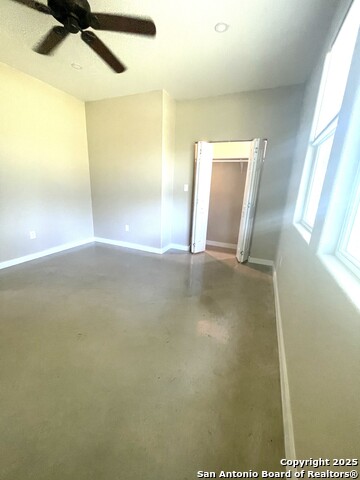 Image 21 of 27 For 25617 Campbellton Rd  2