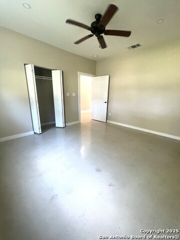 Image 22 of 27 For 25617 Campbellton Rd  2