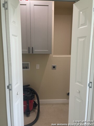 Image 24 of 27 For 25617 Campbellton Rd  2