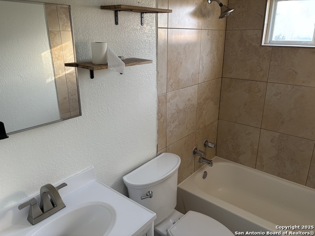 Image 13 of 24 For 401 Lindbergh Blvd W