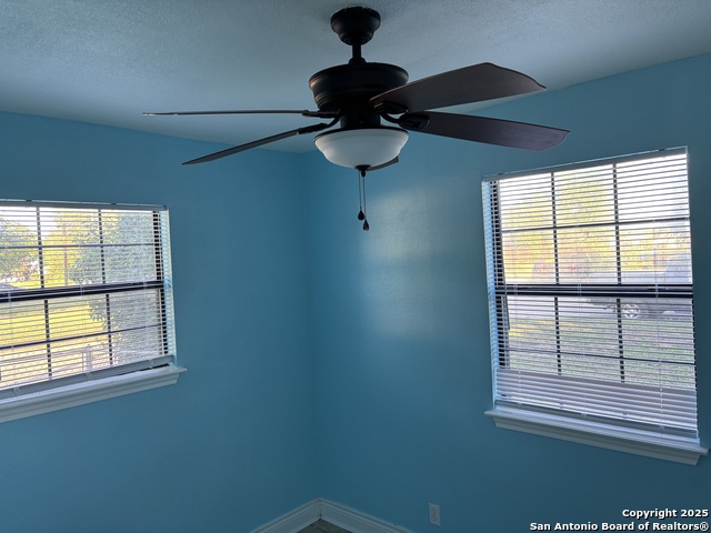 Image 17 of 24 For 401 Lindbergh Blvd W