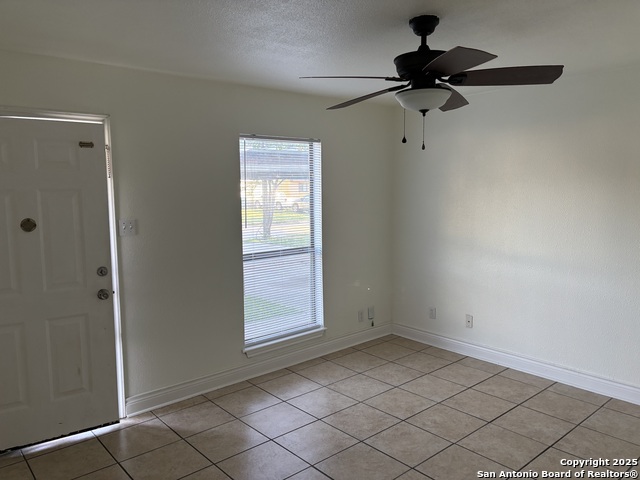Image 5 of 24 For 401 Lindbergh Blvd W