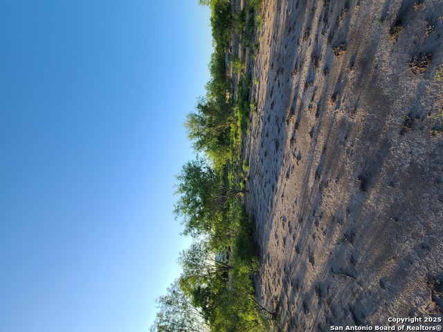Listing photo id 3 for 0 Fm 1436 N