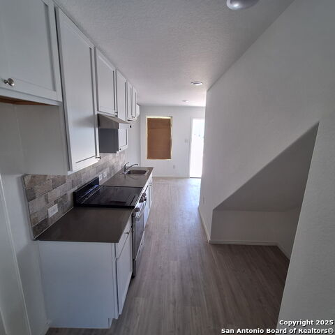 Image 10 of 35 For 7808 Elm Run