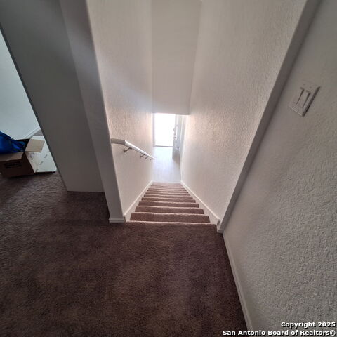 Image 21 of 35 For 7808 Elm Run