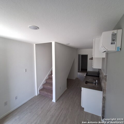 Image 8 of 35 For 7808 Elm Run