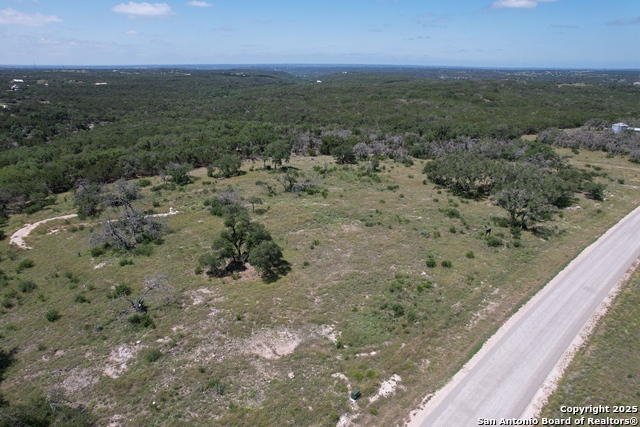 Listing photo id 4 for 23 Loma Vista