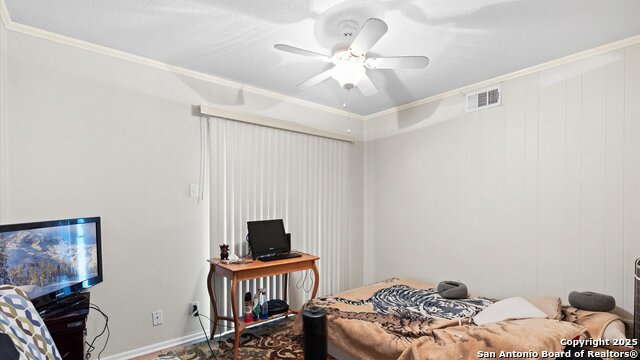 Image 17 of 33 For 2300 Nacogdoches  O-160