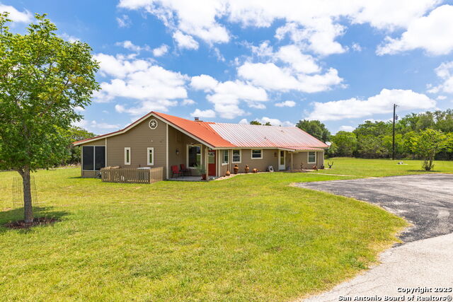 Image 14 of 52 For 479 Park Rd 23