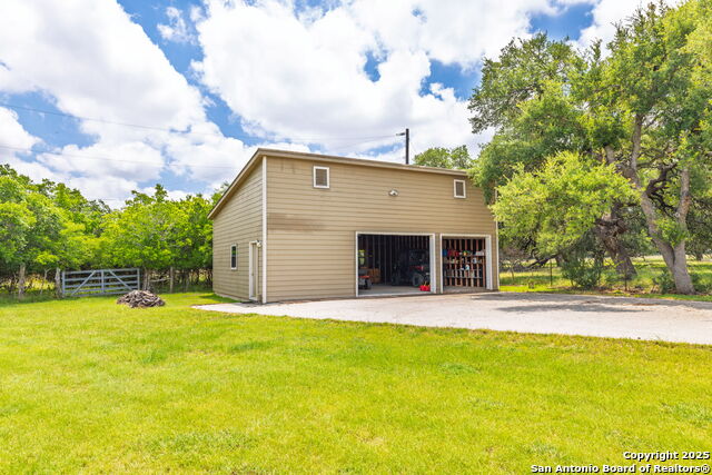 Image 44 of 52 For 479 Park Rd 23