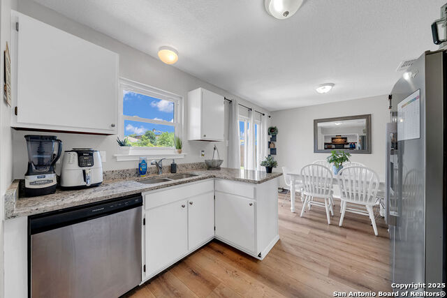 Image 10 of 23 For 808 Fern Meadow