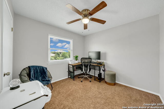 Image 17 of 23 For 808 Fern Meadow