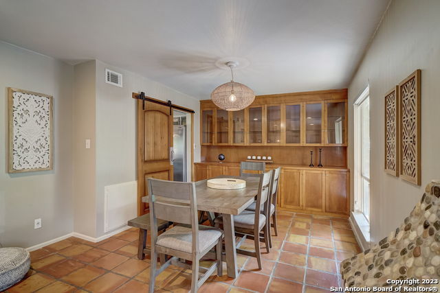 Image 14 of 48 For 8915 Datapoint Dr  44b