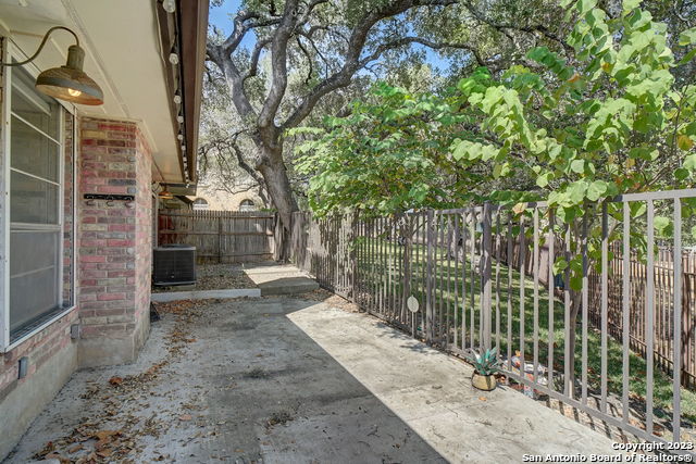 Image 35 of 48 For 8915 Datapoint Dr  44b