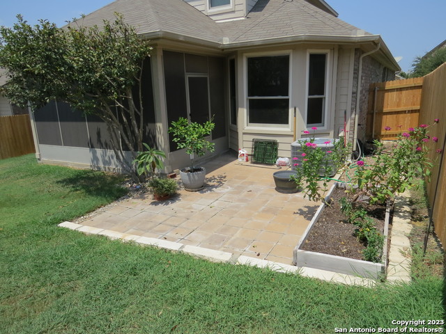 Image 29 of 29 For 720 Laserra