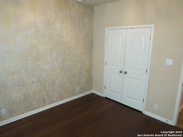 Image 5 of 29 For 720 Laserra