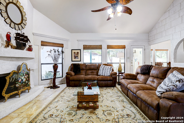 Image 3 of 39 For 2654 Chestnut Bend