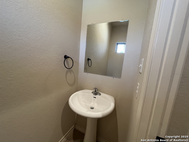 Image 23 of 37 For 6878 Lakeview