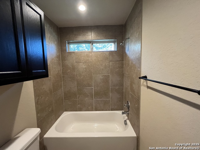 Image 9 of 37 For 6878 Lakeview