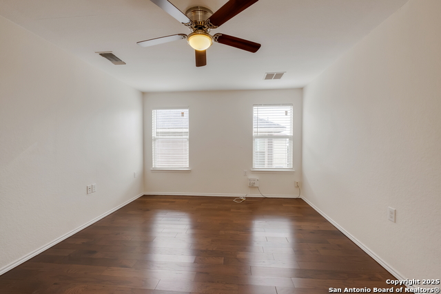 Image 10 of 31 For 7414 Bluebonnet Bay