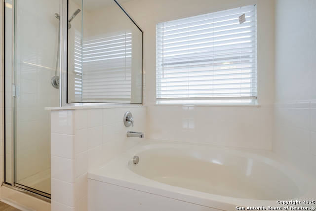 Image 18 of 31 For 7414 Bluebonnet Bay