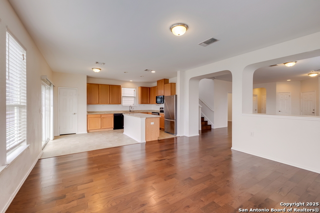 Image 22 of 31 For 7414 Bluebonnet Bay