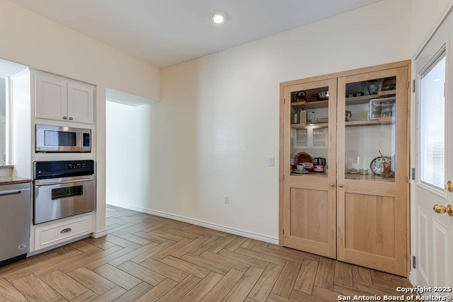 Image 16 of 30 For 8931 Wickfield