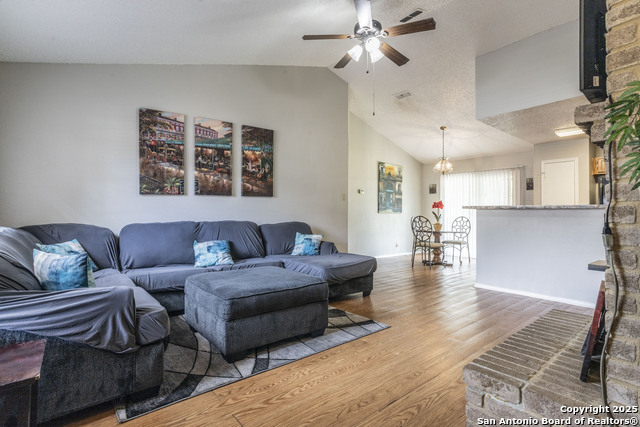 Image 4 of 25 For 7347 Sunscape Way