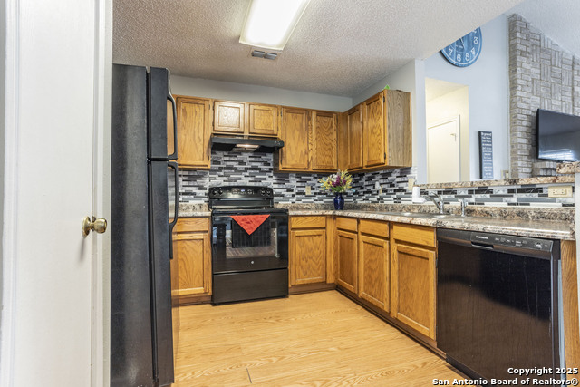Image 5 of 25 For 7347 Sunscape Way