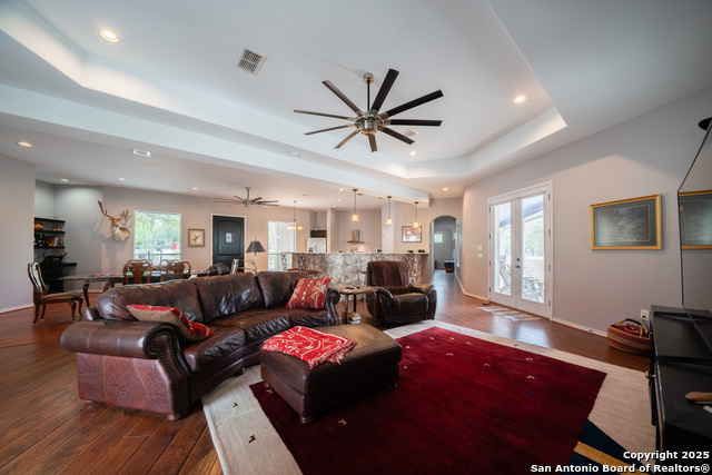 Listing photo id 8 for 120 County Road 6867