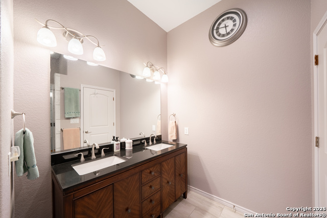 Listing photo id 23 for 120 County Road 6867