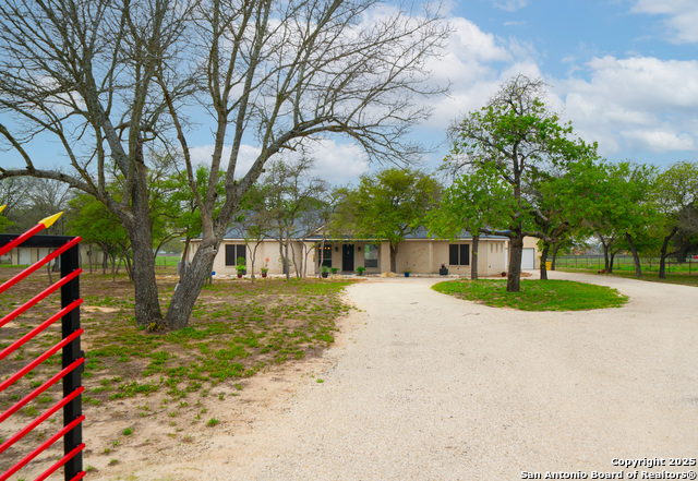 Listing photo id 1 for 120 County Road 6867